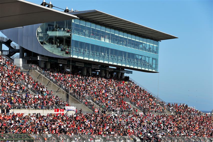 Suzuka main grandstand